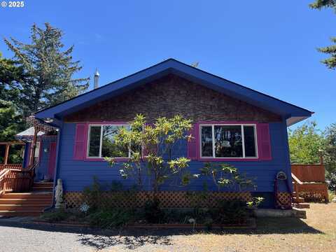737 PINEHURST DR, Port Orford, OR 97465