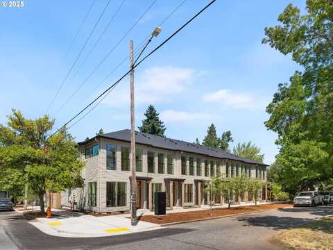 6009 NE 30th AVE, Portland, OR 97211