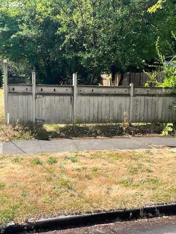 Yamhill ST, Portland, OR 97216