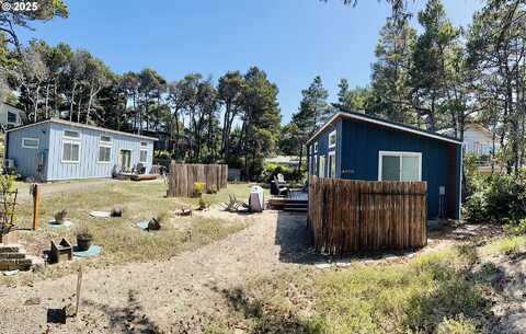 4570 HECETA ST, Florence, OR 97439