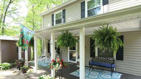 200 Cascade DR, Vinton, VA 24179