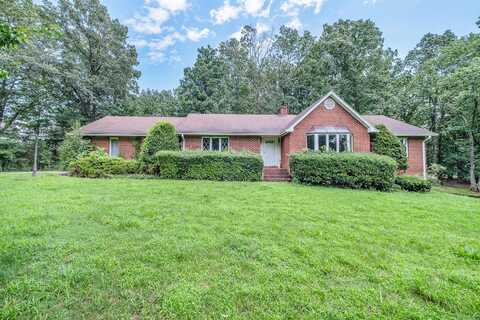 75 Eleanor LN, Blue Ridge, VA 24064