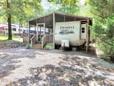 566 Laramie Drive, Bracey, VA 23919
