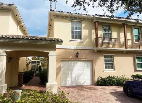 134 Santa Barbara Way, Palm Beach Gardens, FL 33410