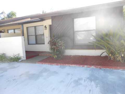 3763 Mil Pond Court, Greenacres, FL 33463