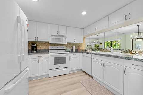 215 Oak Harbour Drive, Juno Beach, FL 33408