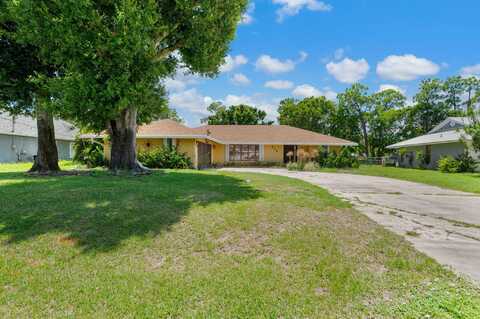 519 SE Calmoso Drive, Port Saint Lucie, FL 34983
