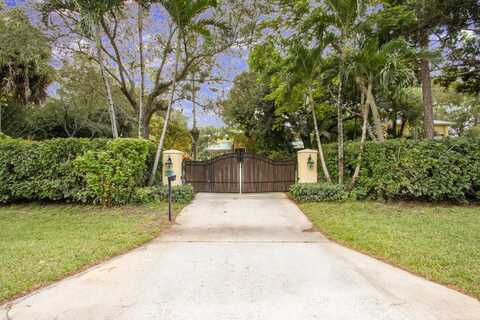 92 Squire Drive, Wellington, FL 33414