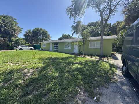8821 Dania Drive, Palm Beach Gardens, FL 33410
