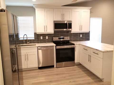 8863 SE Hobe Ridge Avenue, Hobe Sound, FL 33455