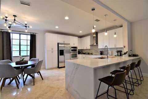 4866 NW 16th Avenue, Boca Raton, FL 33431
