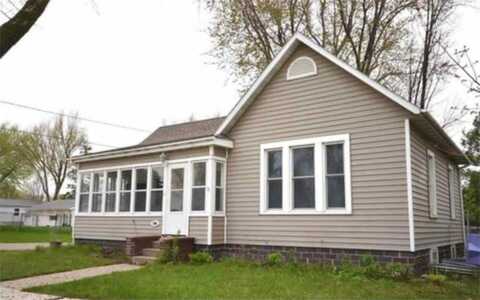208 Park Avenue NW, Elysian, MN 56028
