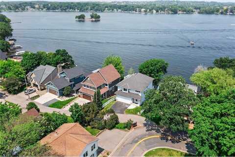 3868 Green Heights Trail SW, Prior Lake, MN 55372