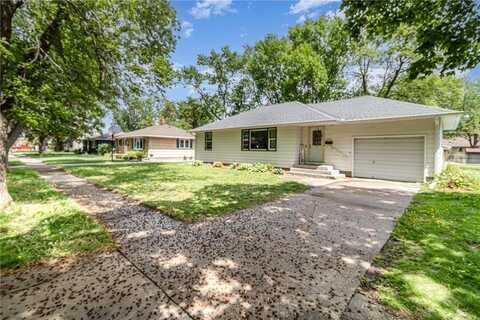 1610 Knight Avenue N, Glencoe, MN 55336