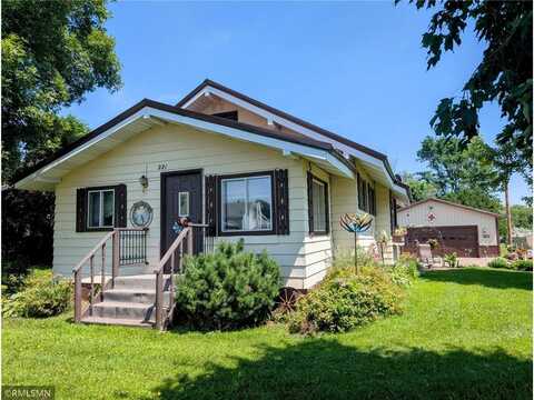 221 3rd Avenue NE, Eagle Bend, MN 56446
