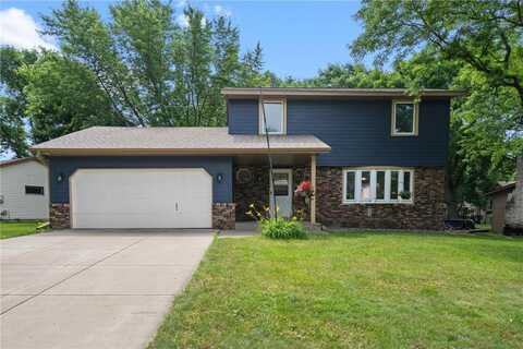3849 Gresham Way N, Oakdale, MN 55128