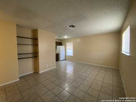 1105 N Main, Pleasanton, TX 78064