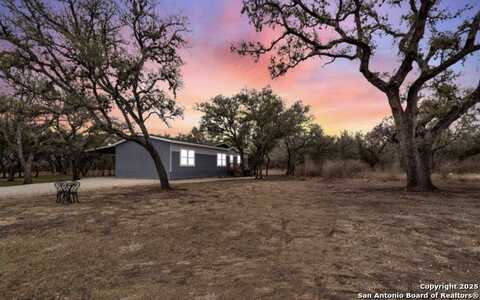 130 County Road 2644, Moore, TX 78057
