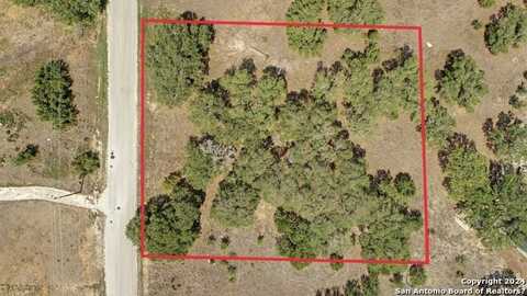 107 S CALVIN BARRETT, Blanco, TX 78606