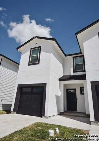8415 Via Verona, San Antonio, TX 78227