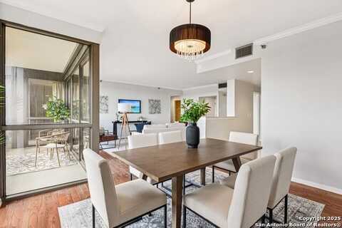 7887 BROADWAY, San Antonio, TX 78209