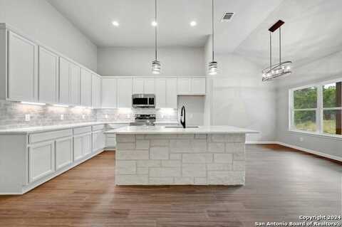 1841 COTTONWOOD RD, Fischer, TX 78623