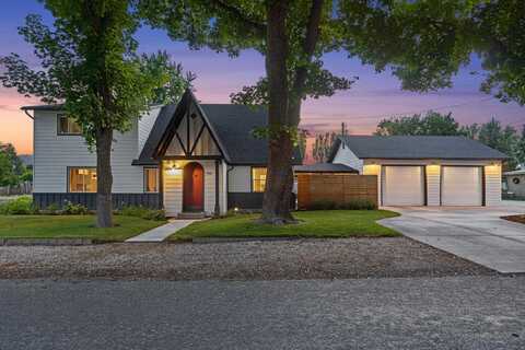 801 N 2nd W St, Chewelah, WA 99109