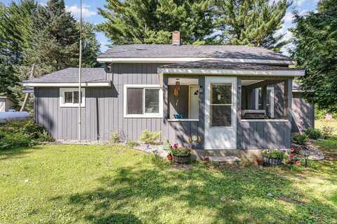 2224 Arenac State, Standish, MI 48658