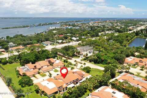 208 Parkside Place, Indian Harbour Beach, FL 32937