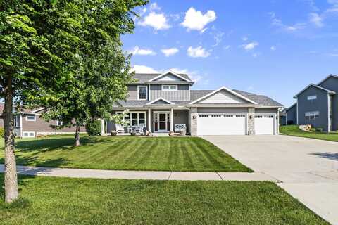 808 Maple Drive, Mount Horeb, WI 53572