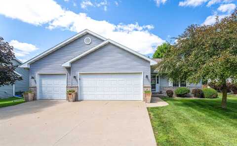 17 Hunters Court, Fond Du Lac, WI 54937