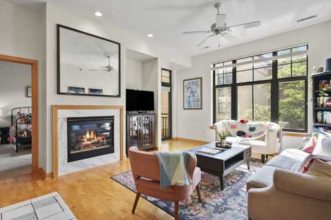 533 W Main Street, Madison, WI 53703