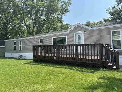 32200 45th Street, Burlington, WI 53105