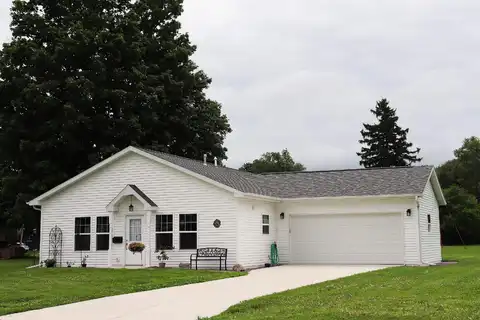 1811 S Wolcott Street, Janesville, WI 53546