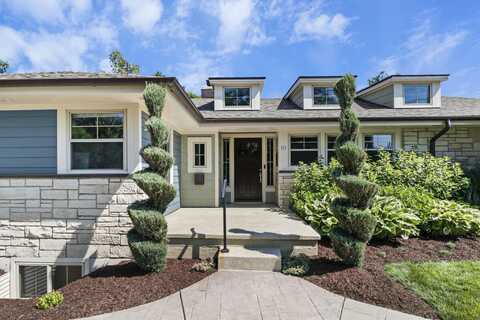 10 Roxbury Road, Madison, WI 53704