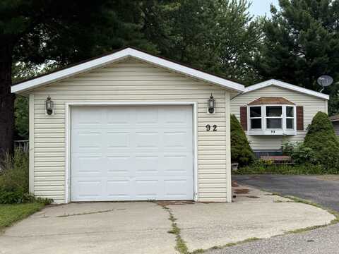 92 Woodland Drive, Wisconsin Dells, WI 53965