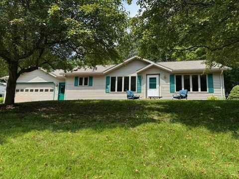 20488 Hidden Valley Road, Richland Center, WI 53581