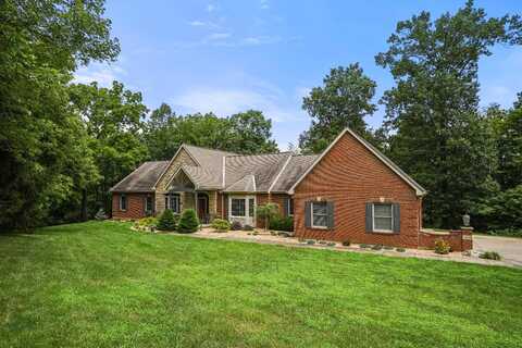 1204 Foxwood Court, Lawrenceburg, IN 47025