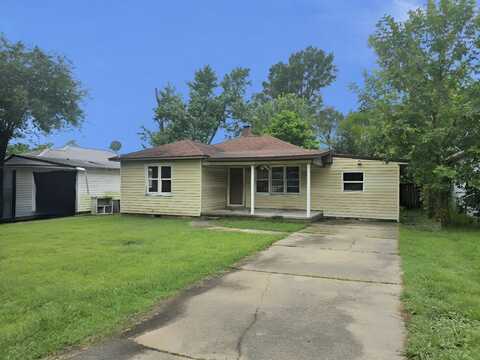 807 N Poplar, Dexter, MO 63841
