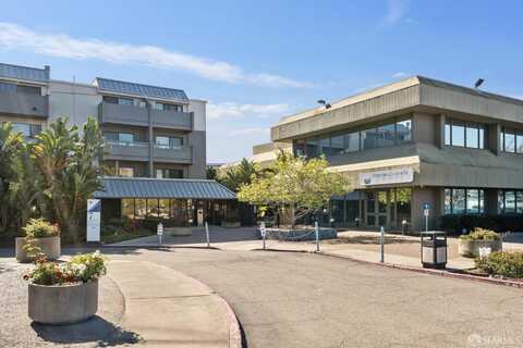 1 Embarcadero Street W, Oakland, CA 94607