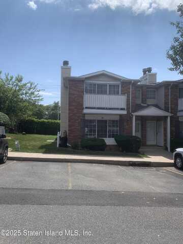 56 Saturn Lane, Staten Island, NY 10314