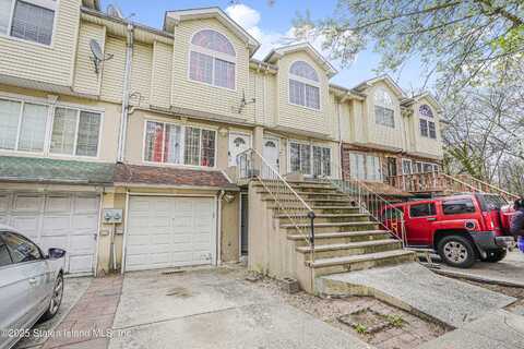 5 Ludwig Lane, Staten Island, NY 10303
