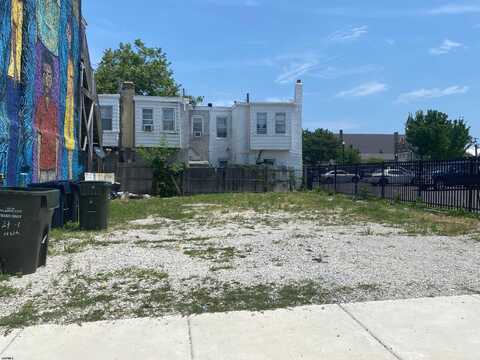 23 N Iowa Ave, Atlantic City, NJ 08401