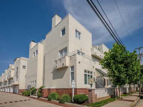 7701 Atlantic Ave, Margate City, NJ 08402