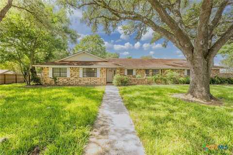 113 Tanglewood Trail, Gonzales, TX 78629