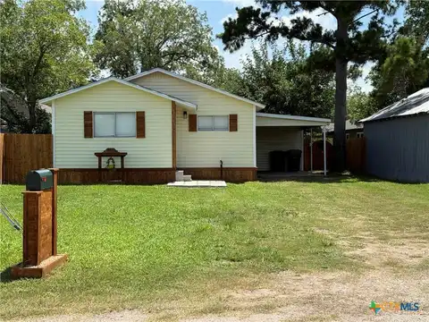 311 Depot Place, Cuero, TX 77954