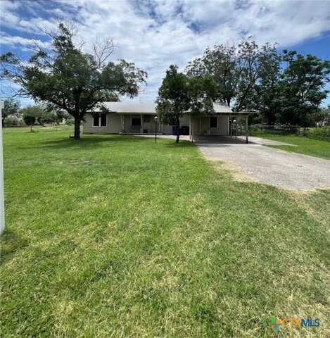 1379 Ferry Lane, New Braunfels, TX 78130
