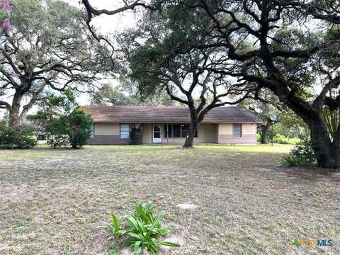 11469 Fm 822, Edna, TX 77957