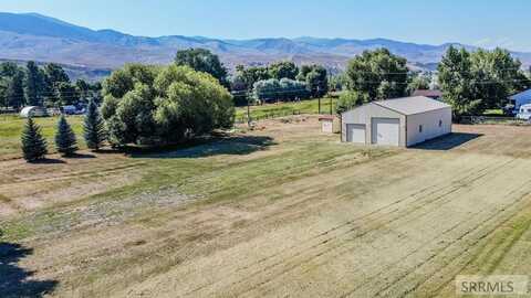 14 Sun Lane, Salmon, ID 83467