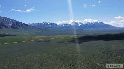 5761 W 6500 N, Mackay, ID 83253